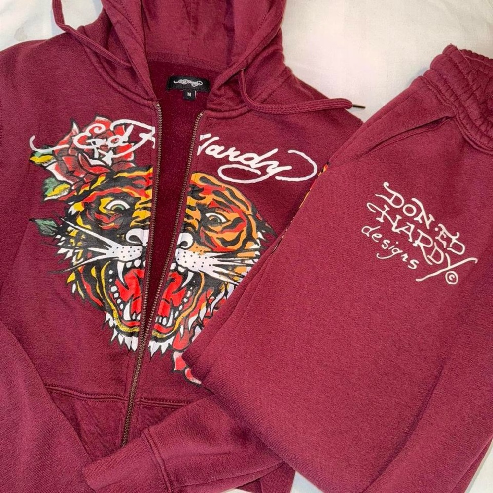 Ed Hardy Burgundy ser